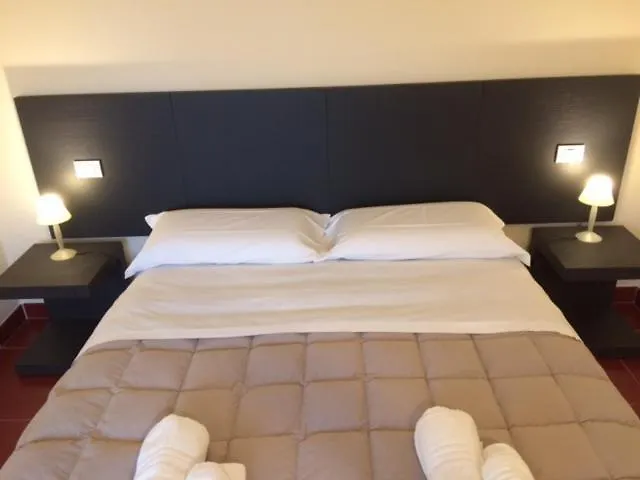 Casacaccia Rooms Appiano Gentile Bed & Breakfast
